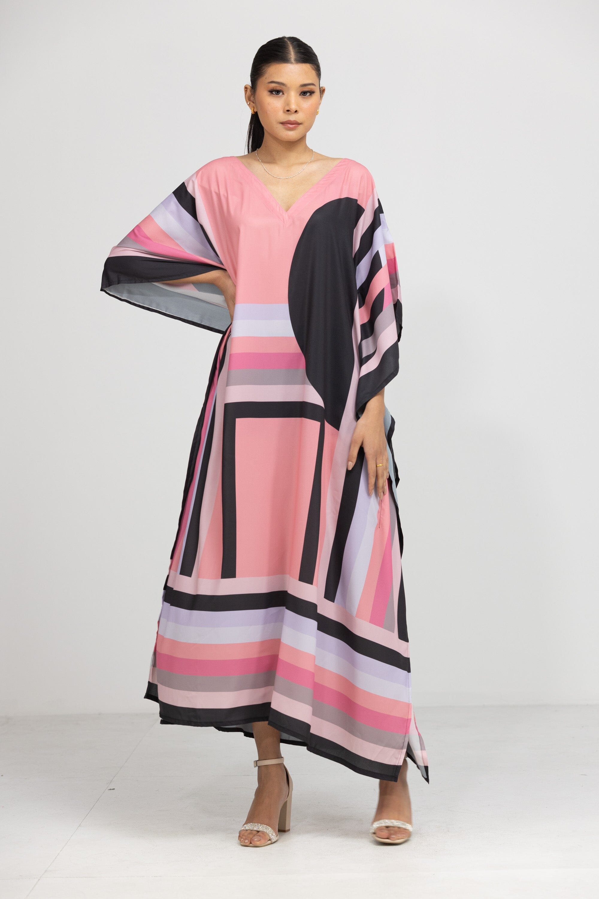 GEOMETRIC LINE - SAKURA - LONG KAFTAN - TheSwankStore