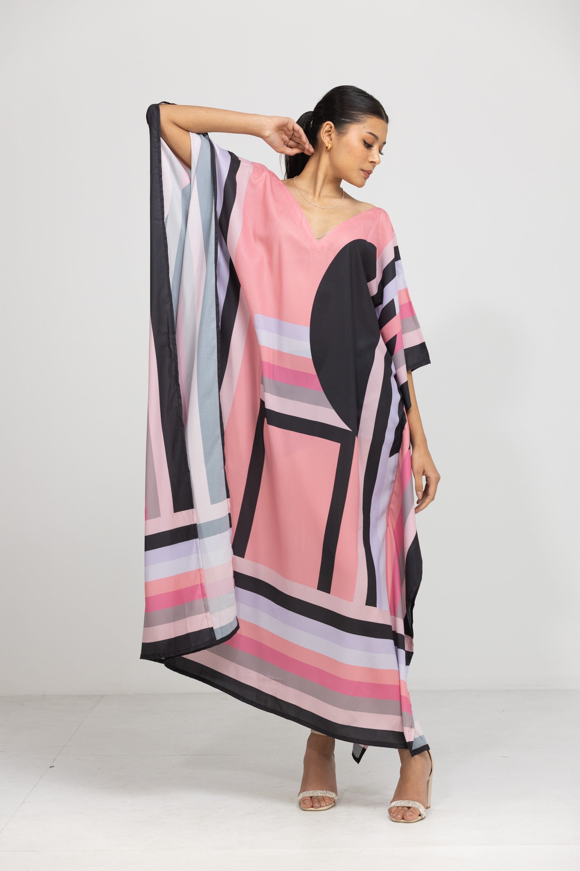 GEOMETRIC LINE - SAKURA - LONG KAFTAN - TheSwankStore