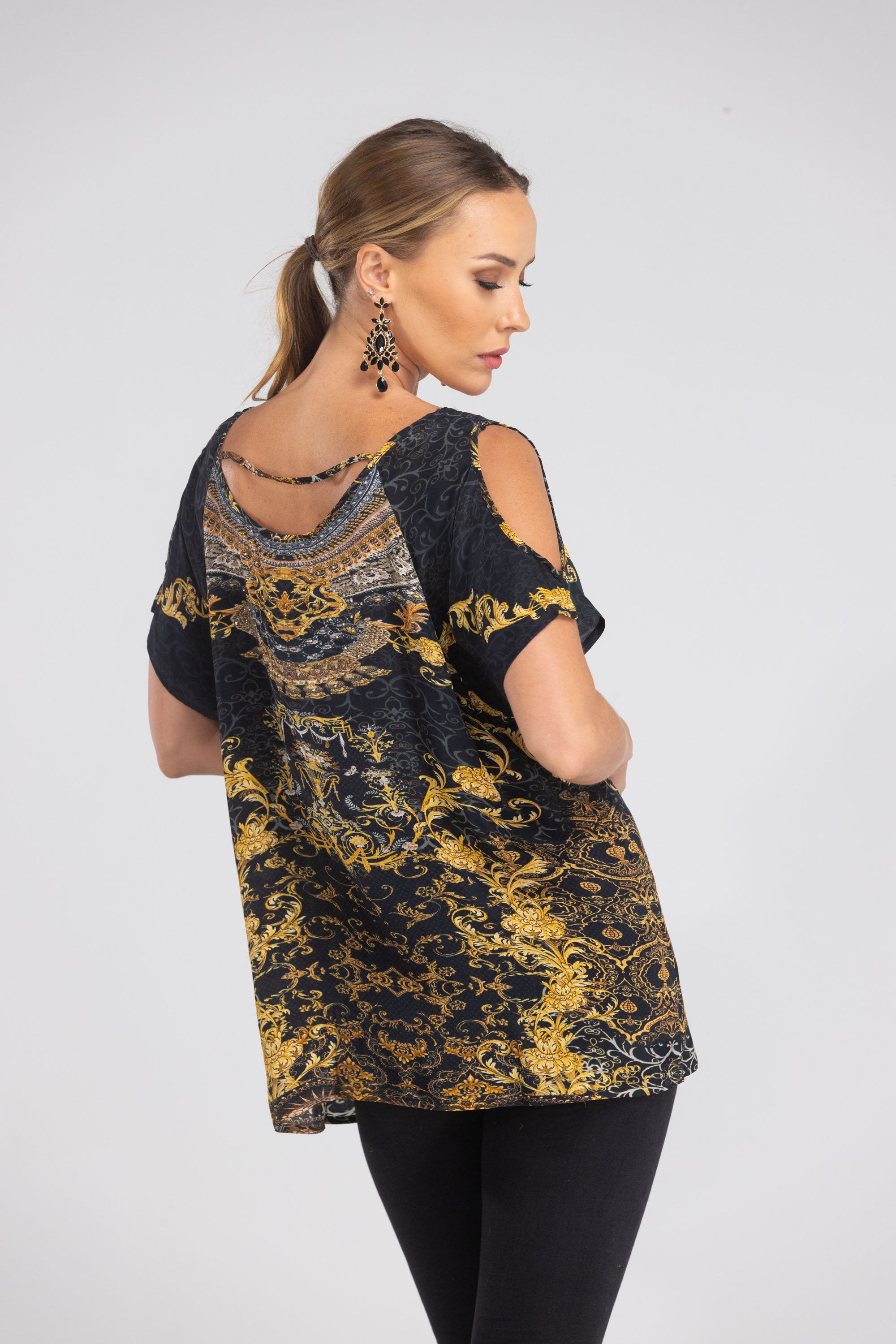 VALLETTA - COLD SHOULDER TOP - TheSwankStore