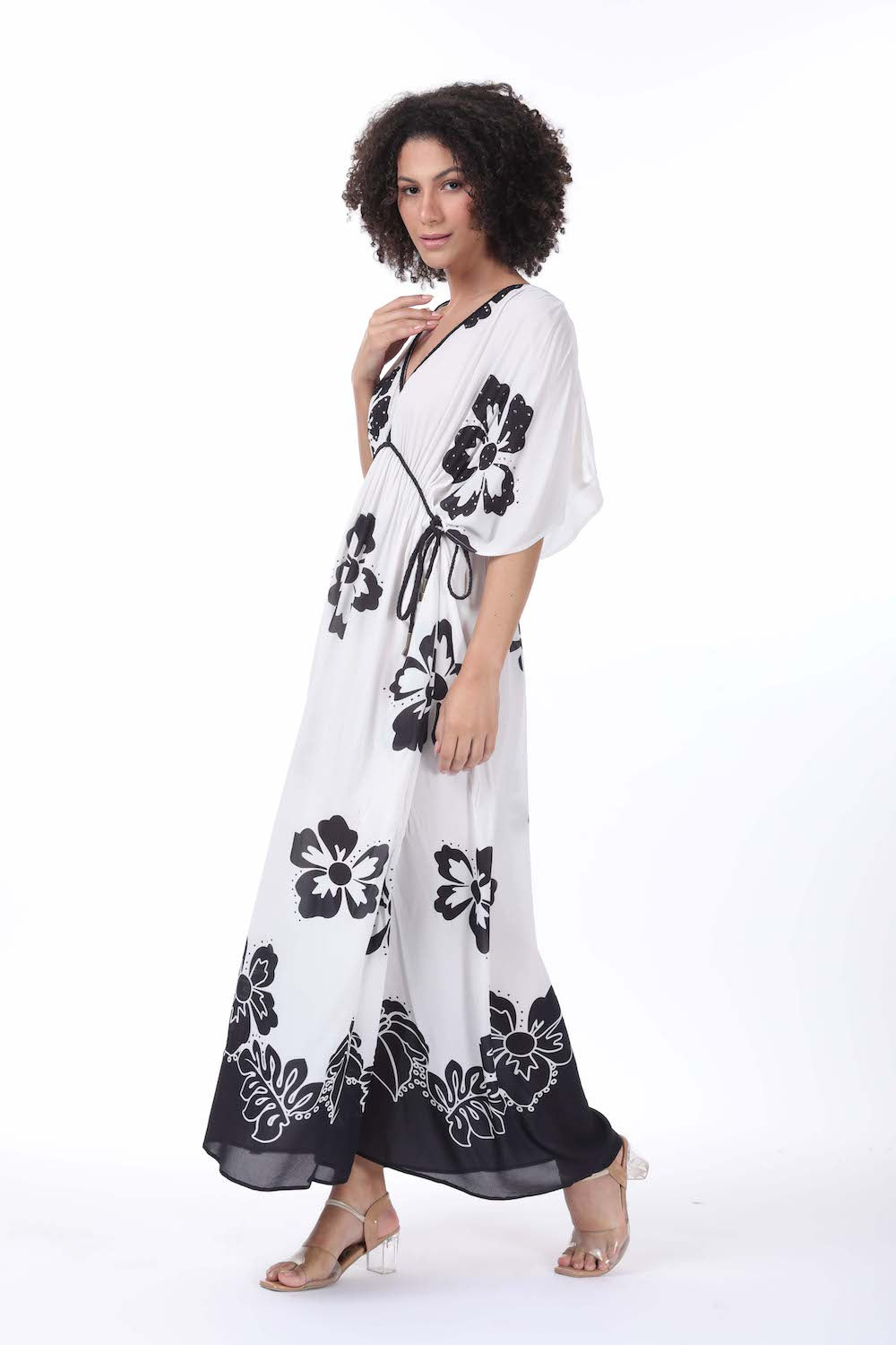 Side view of the black and white Avanti Long Kaftan (TheSwankStore) pure Viscose fabric