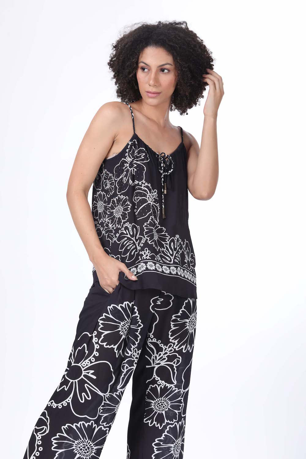 Front view of the black and white AVANTI - CAMI TOP | Lightweight and chic design with Viscose Fabric