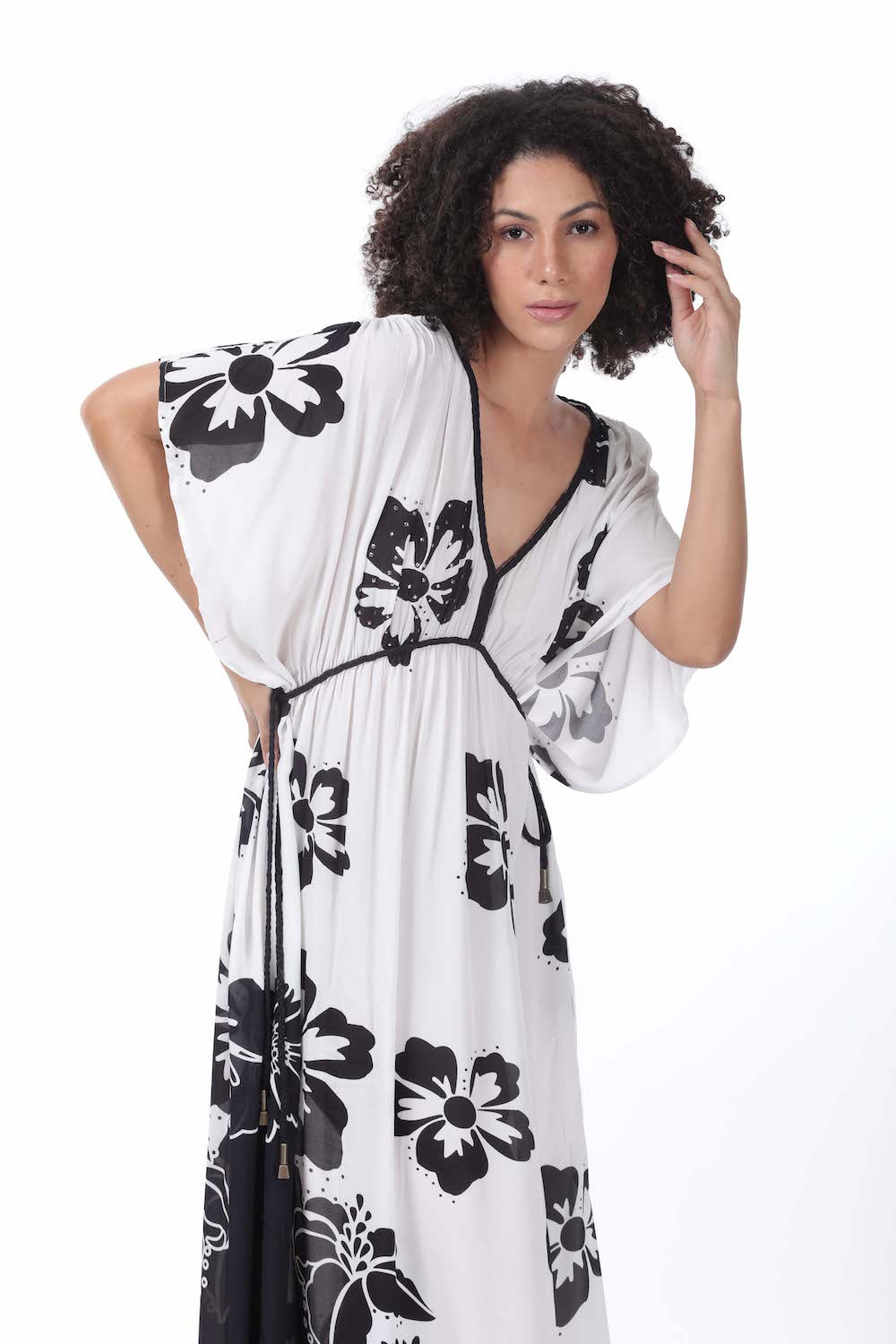 Front view of the black and white Avanti Long Kaftan (TheSwankStore) pure Viscose fabric