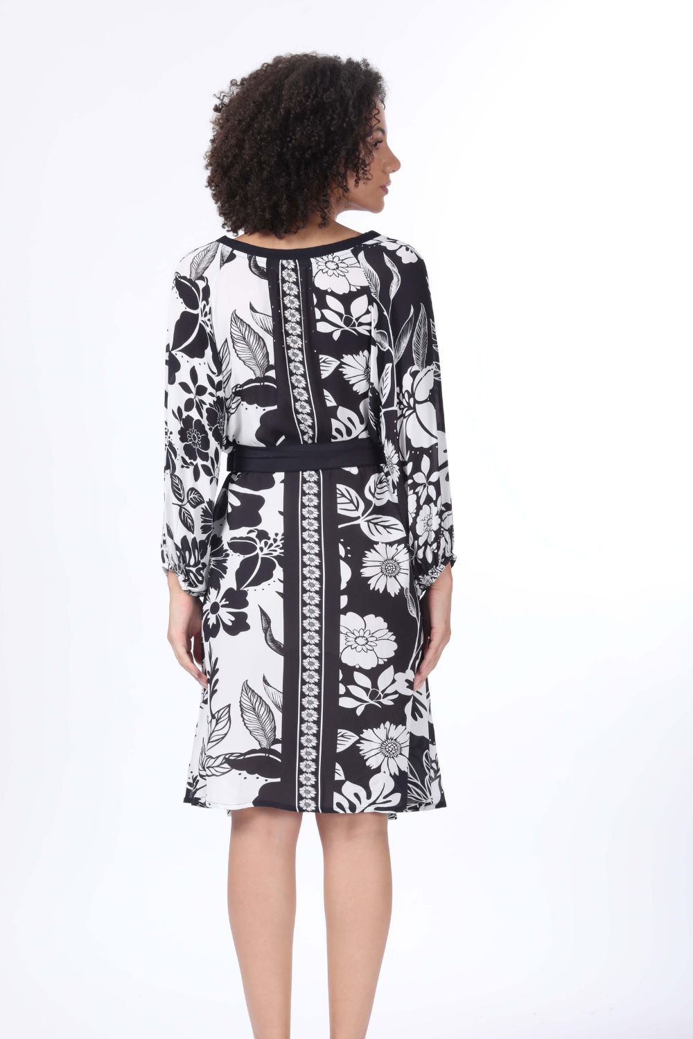 AVANTI SLIT - SLEEVE DRESS - TheSwankStore