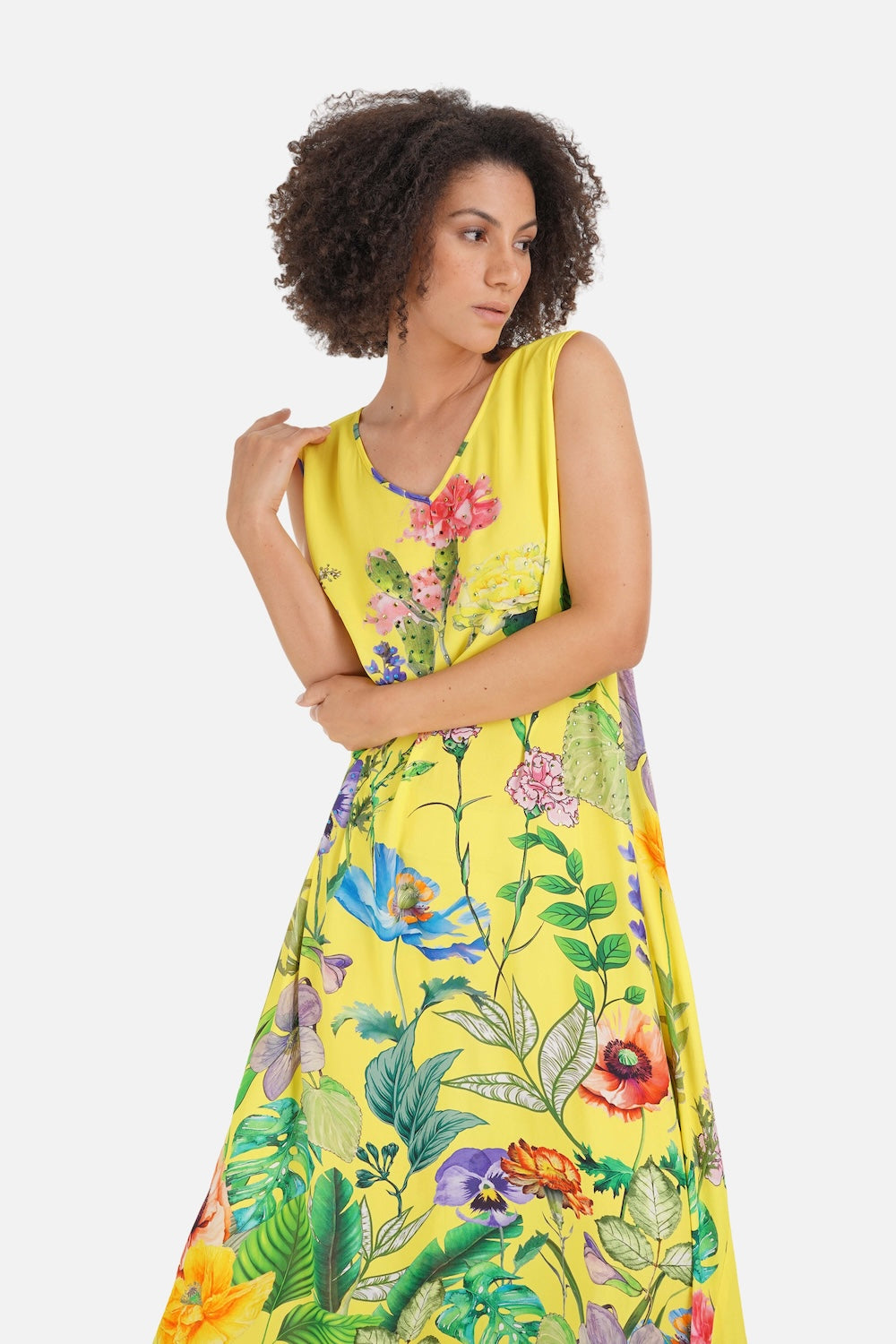 CALICO - SLEEVELESS MAXI DRESS - TheSwankStore