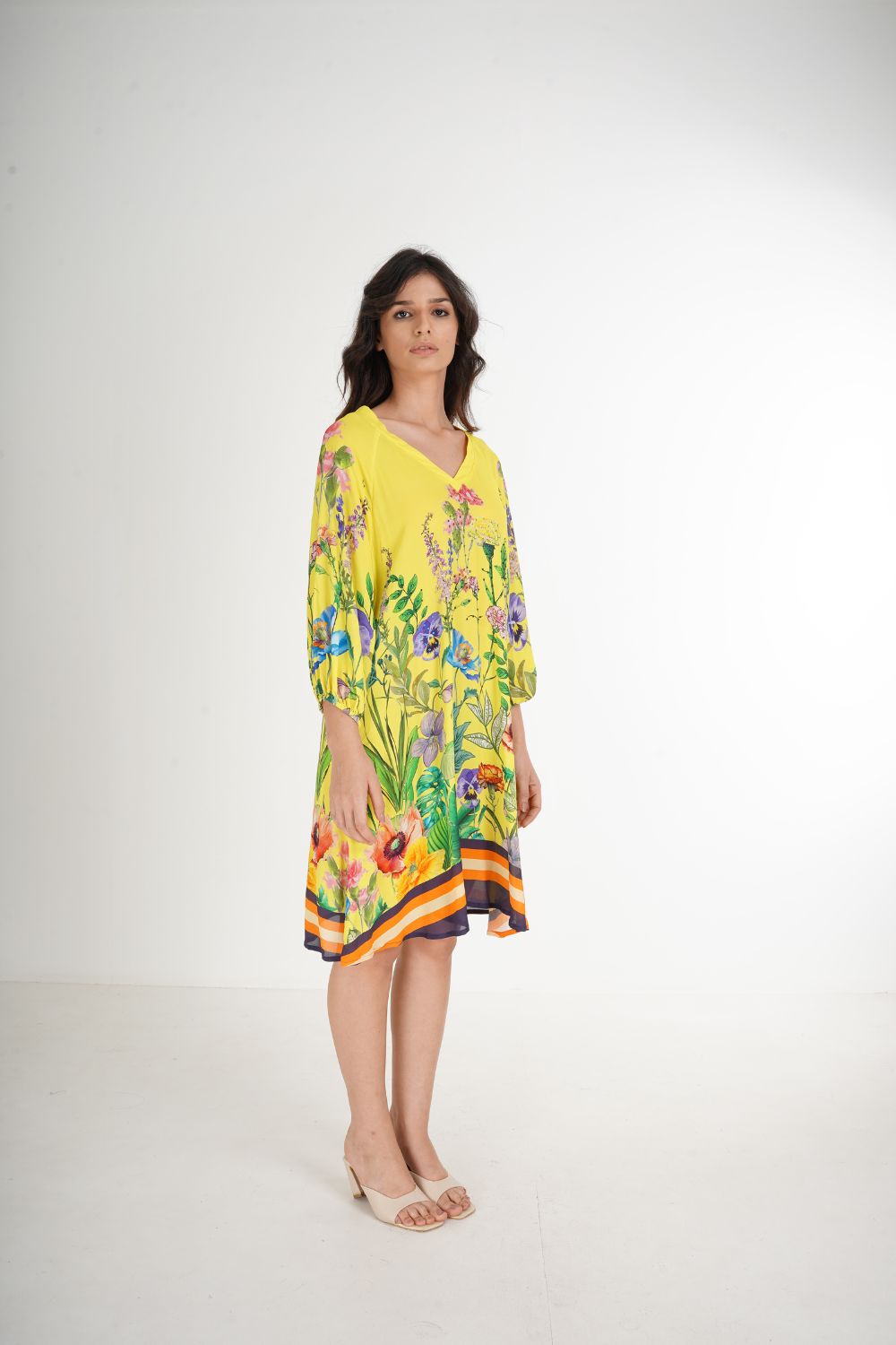 CALICO - SLIT SLEEVE DRESS - TheSwankStore