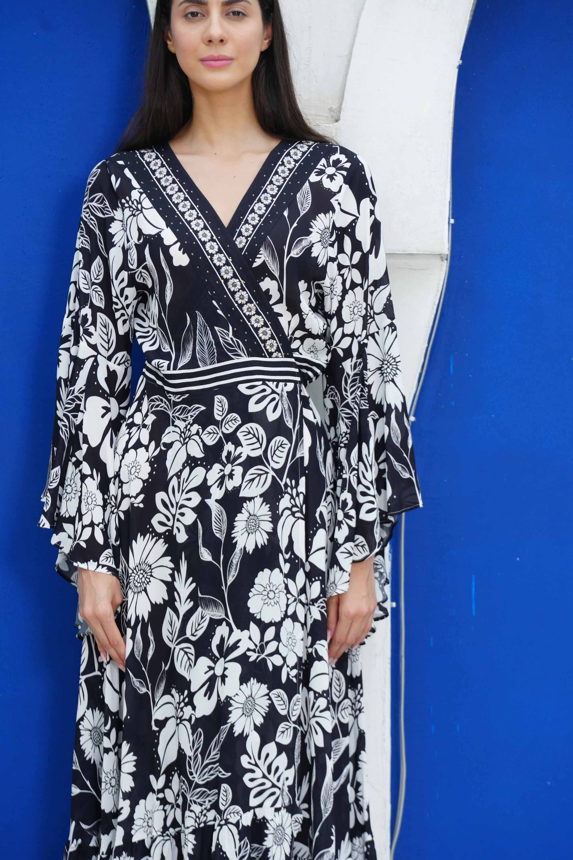 Front view of the black and white AVANTI - DAISY DRESS Modern design with Viscose fabric