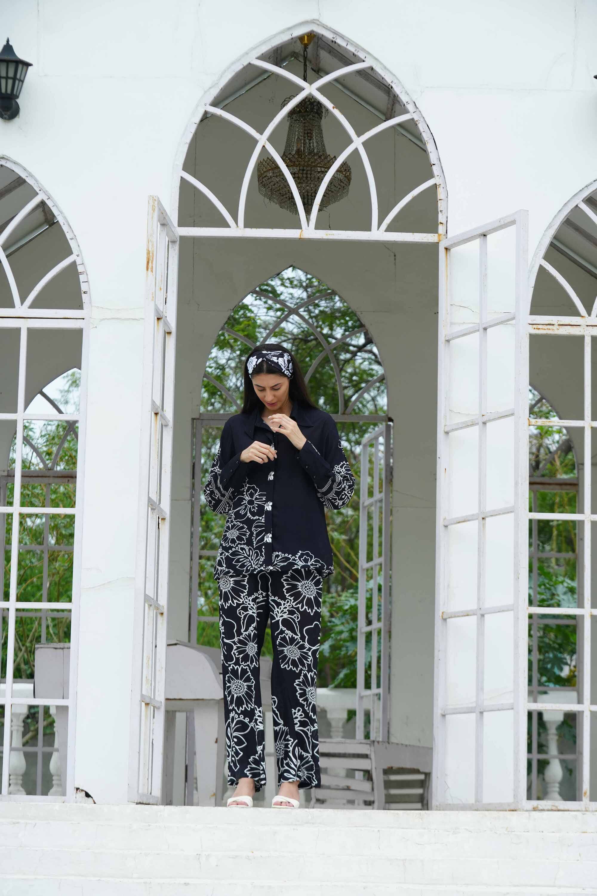 Front view of the black and white AVANTI - COLLAR SHIRT 100% Viscose Fabric