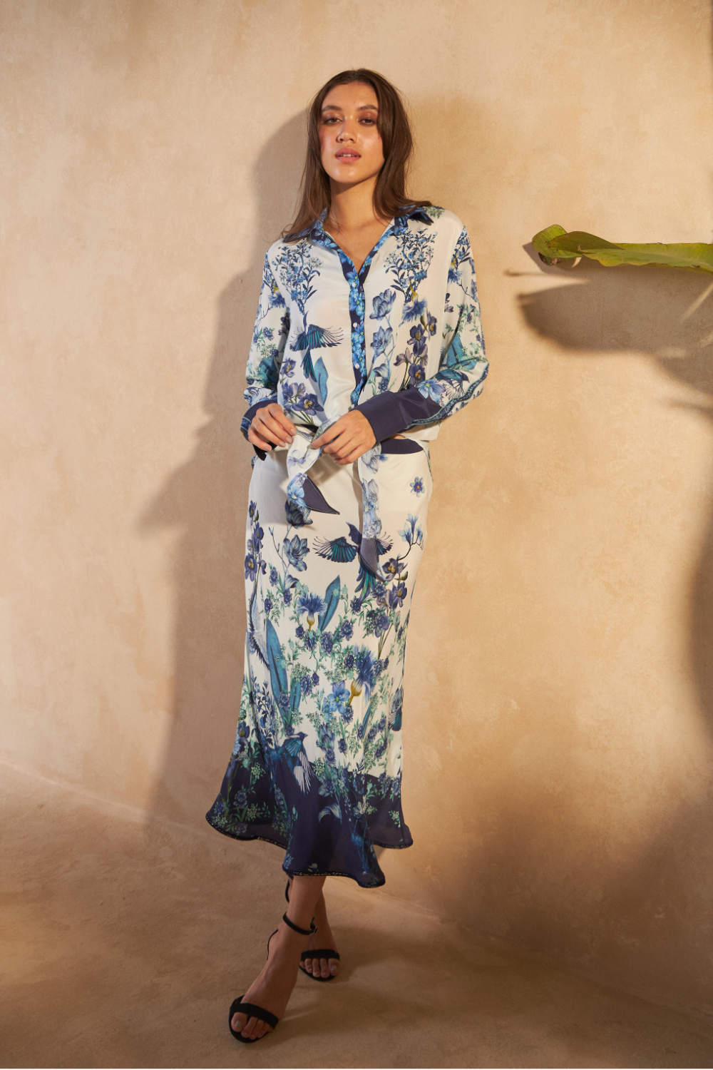 FLOWER BLUE - LAMIUM TOP - TheSwankStore