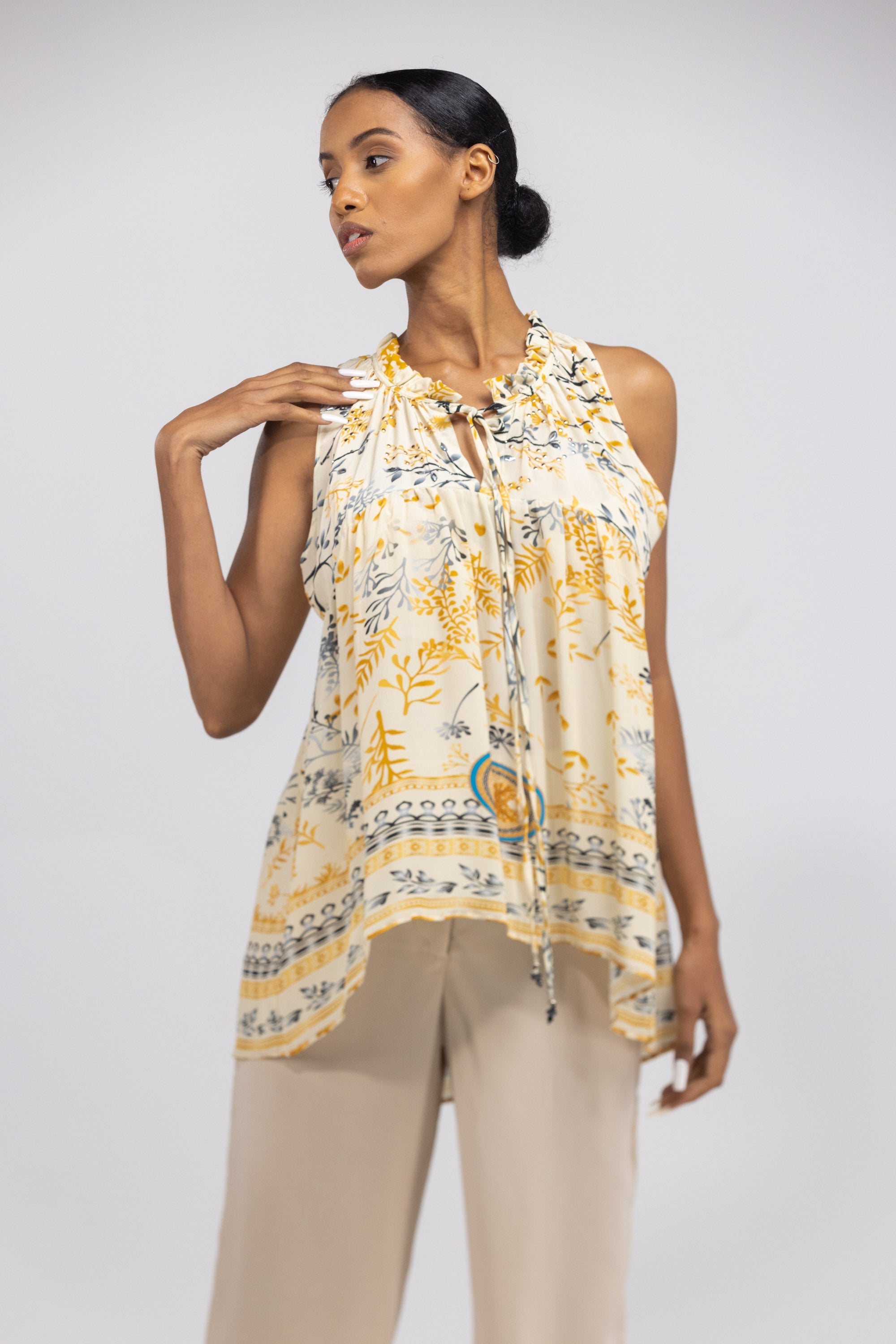 BRISBANE - FRILL ARMHOLE TOP