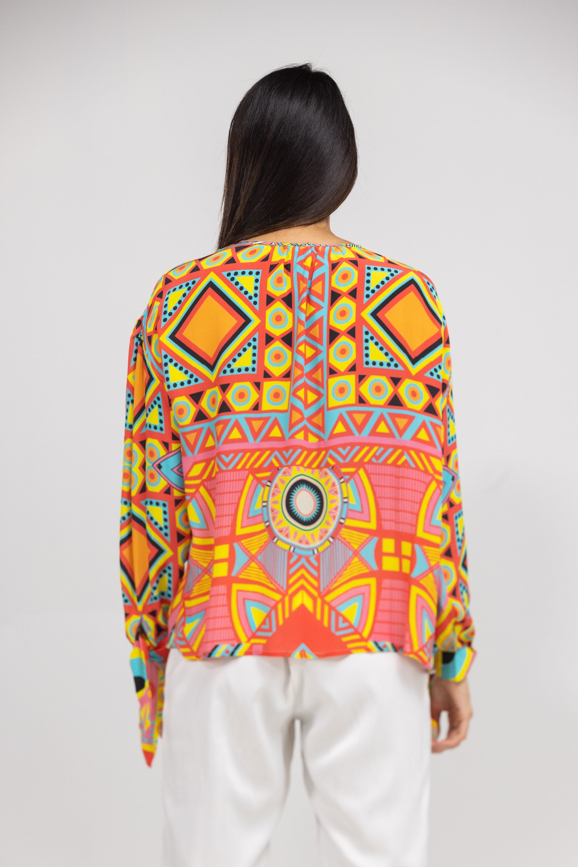 HOBART - KNOT CUFF LONG SLEEVE TOP