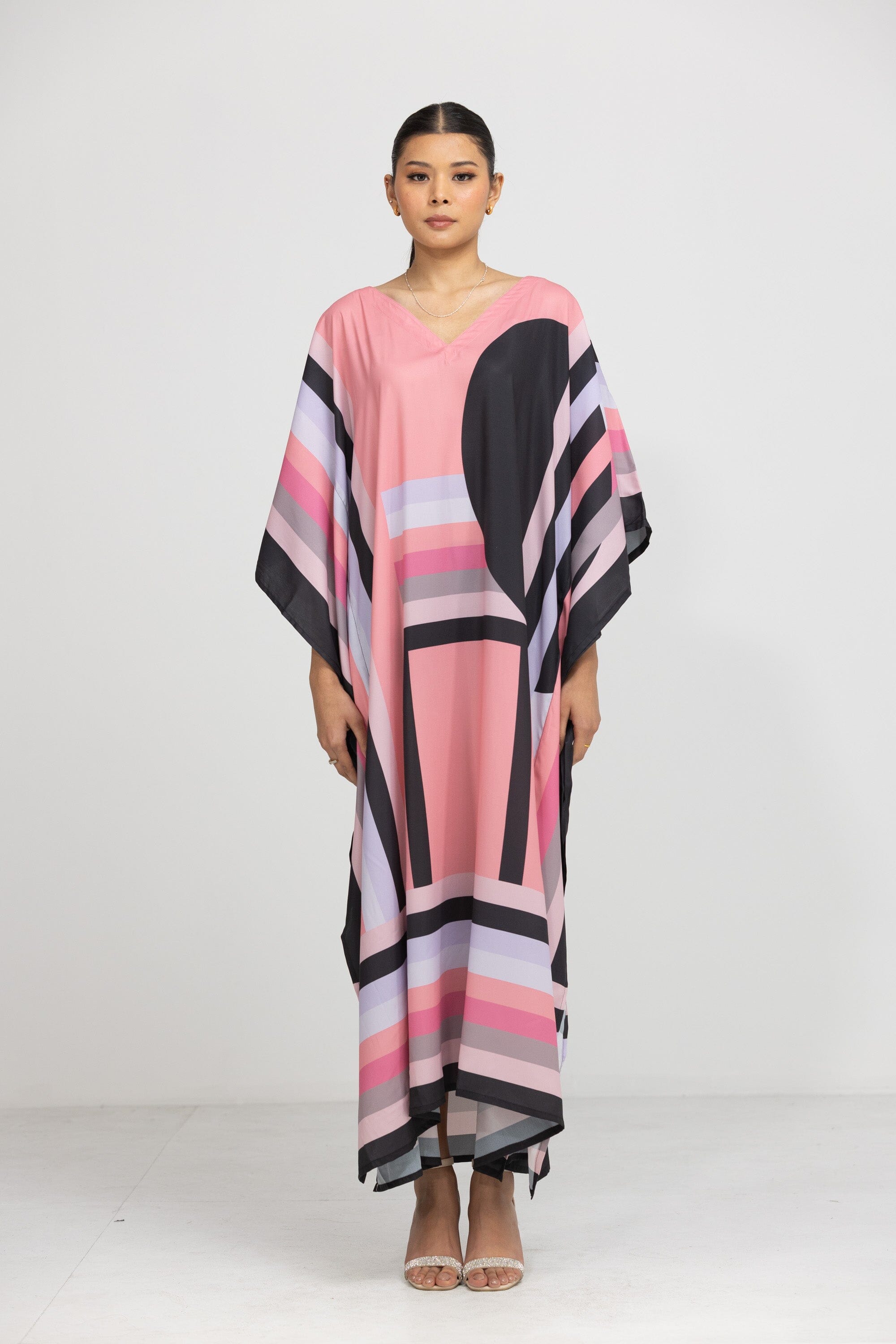 GEOMETRIC LINE - SAKURA - LONG KAFTAN - TheSwankStore