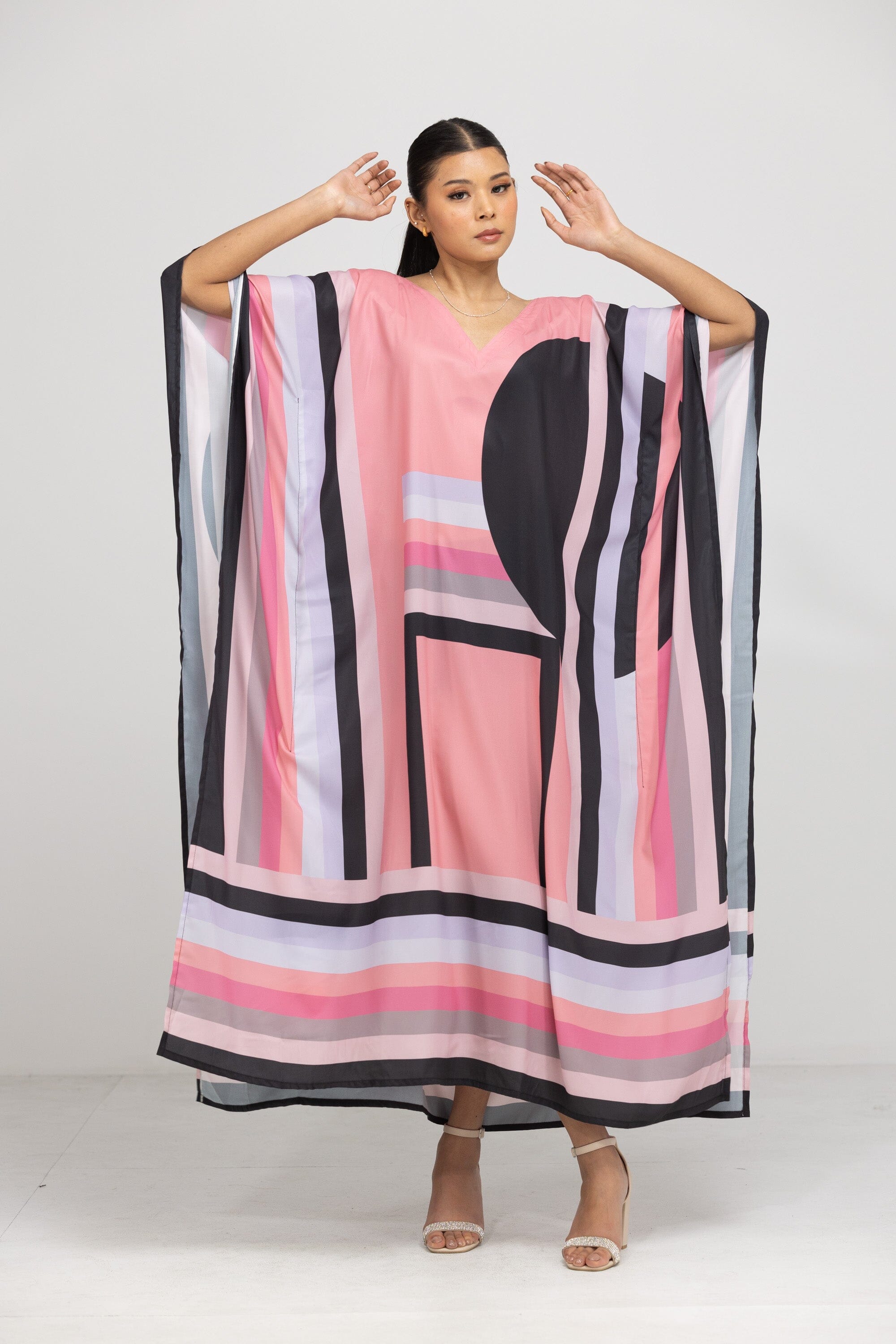 GEOMETRIC LINE - SAKURA - LONG KAFTAN - TheSwankStore