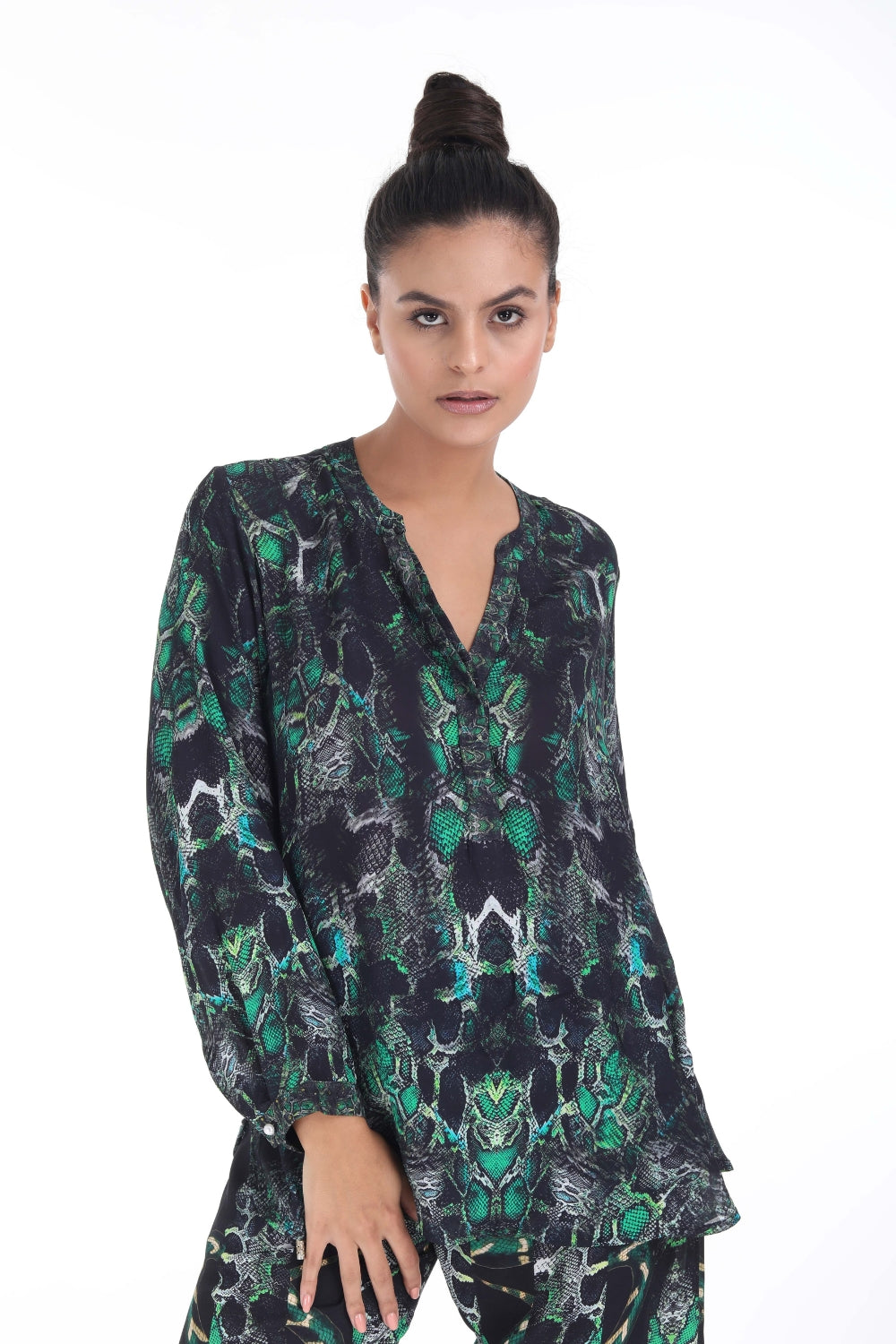 SERAPHIN - MILANO SHIRT, WITHOUT COLLAR (Size L/XL) - TheSwankStore